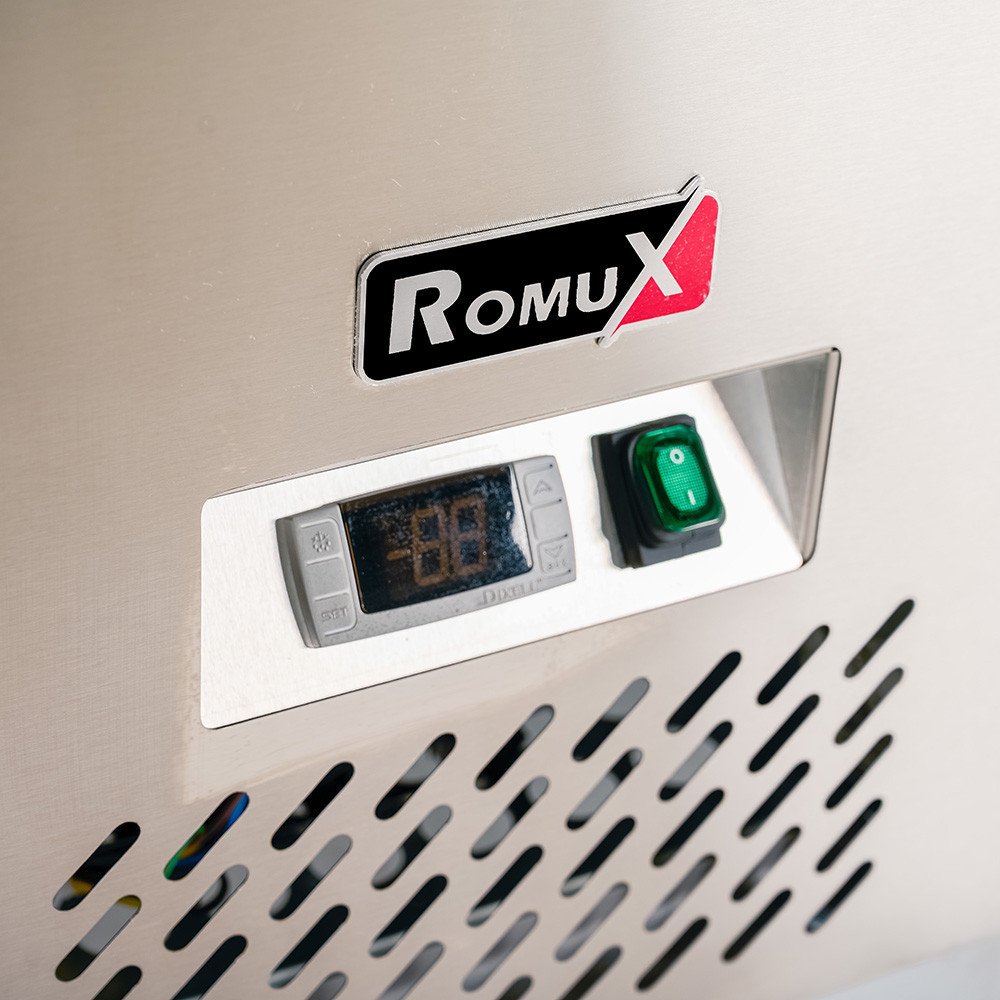 Botellero Refrigerado 3 Puertas 150 cm ROMUX - Capacidad 438L