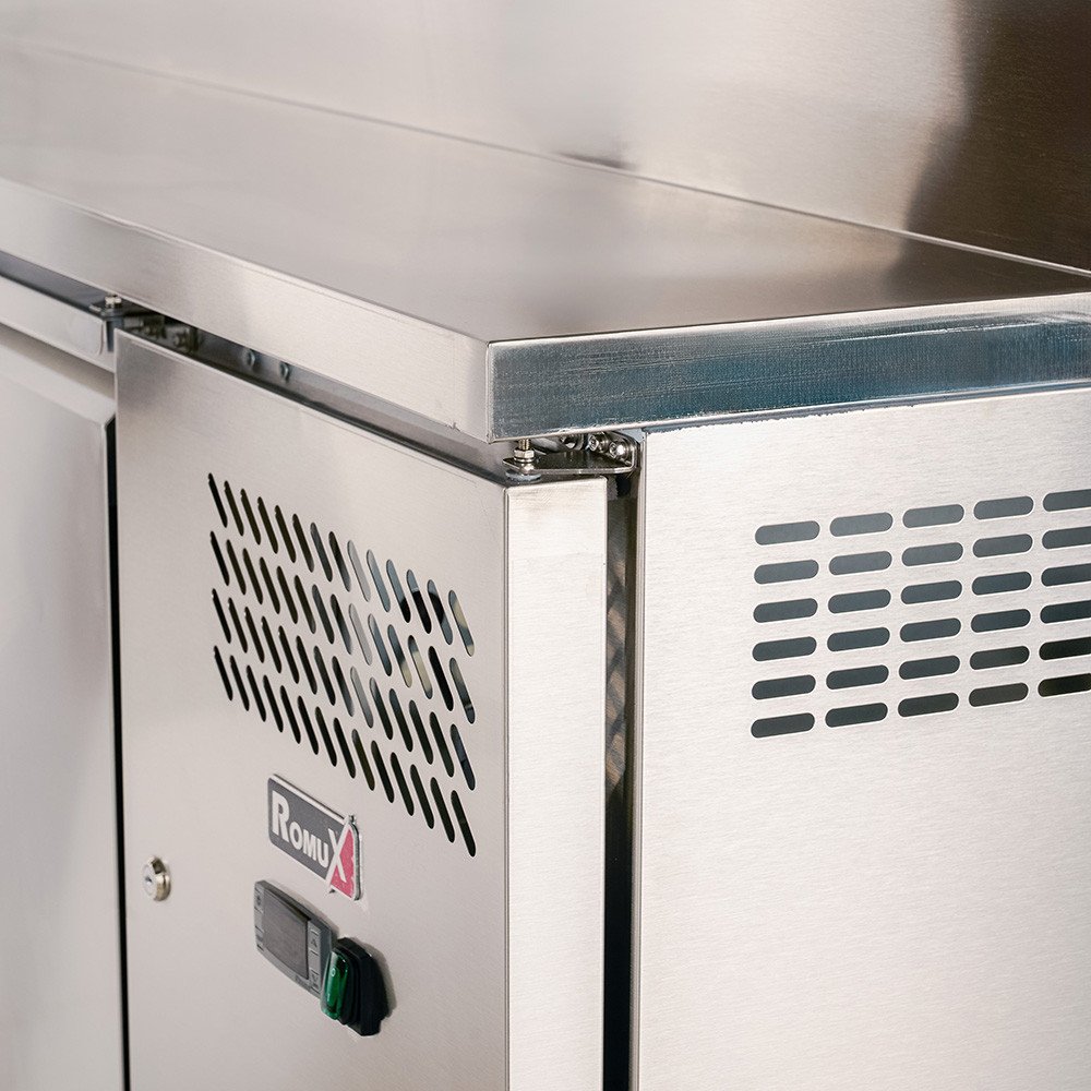 Mesa Ensaladera Refrigerada 180 cm 3 Puertas 10 Cubetas GN 1/3 Cleiton