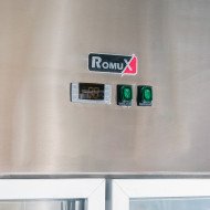 Armario Expositor Refrigerado 134cm Ventilado Romux | Hostelería Profesional
