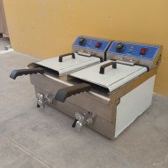 10. Freidora Industrial Eléctrica Doble 6+6 Litros con grifo Sobremesa
