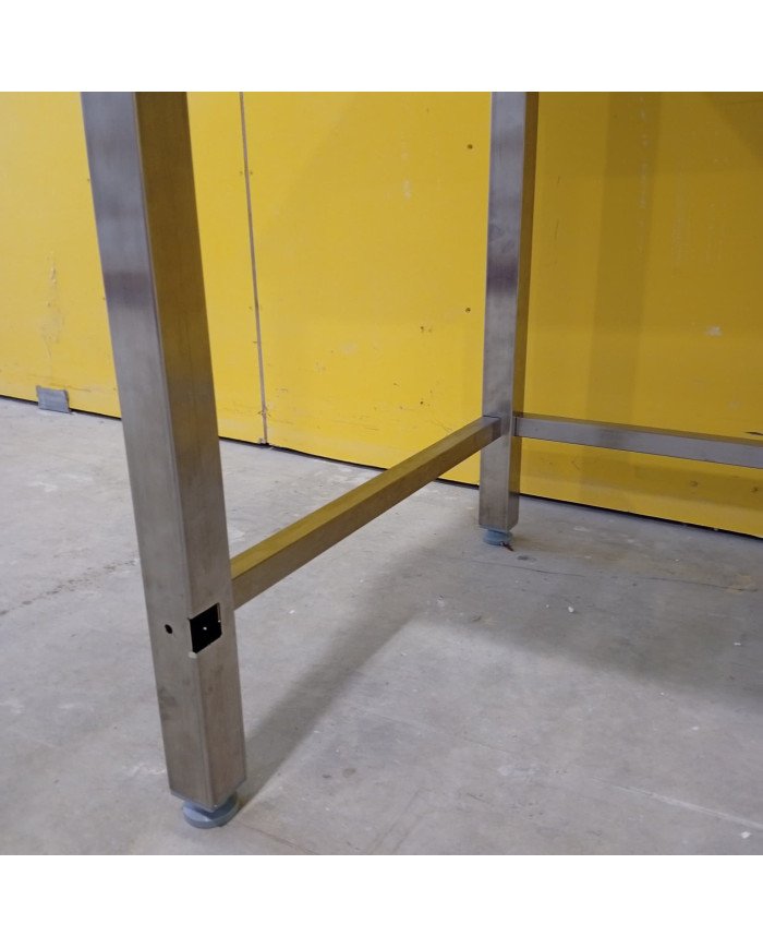 Mesa Central 1200x700 mm Desmontable | Equipamiento Industrial