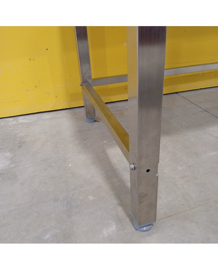 Mesa Central 1200x700 mm Desmontable | Equipamiento Industrial