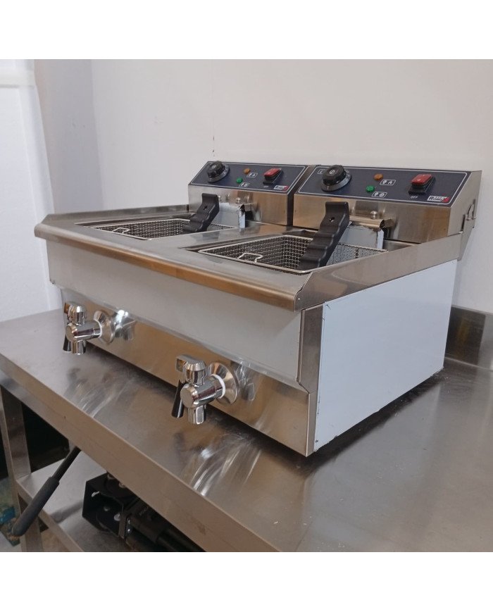 81. Freidora Industrial Eléctrica Doble 10+10 Litros con grifo Sobremesa (CC-76)