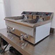 81. Freidora Industrial Eléctrica Doble 10+10 Litros con grifo Sobremesa (CC-76)