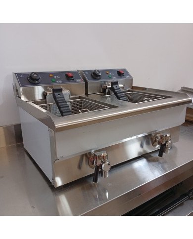 81. Freidora Industrial Eléctrica Doble 10+10 Litros con grifo Sobremesa (CC-76)
