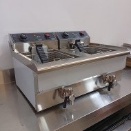 81. Freidora Industrial Eléctrica Doble 10+10 Litros con grifo Sobremesa (CC-76)