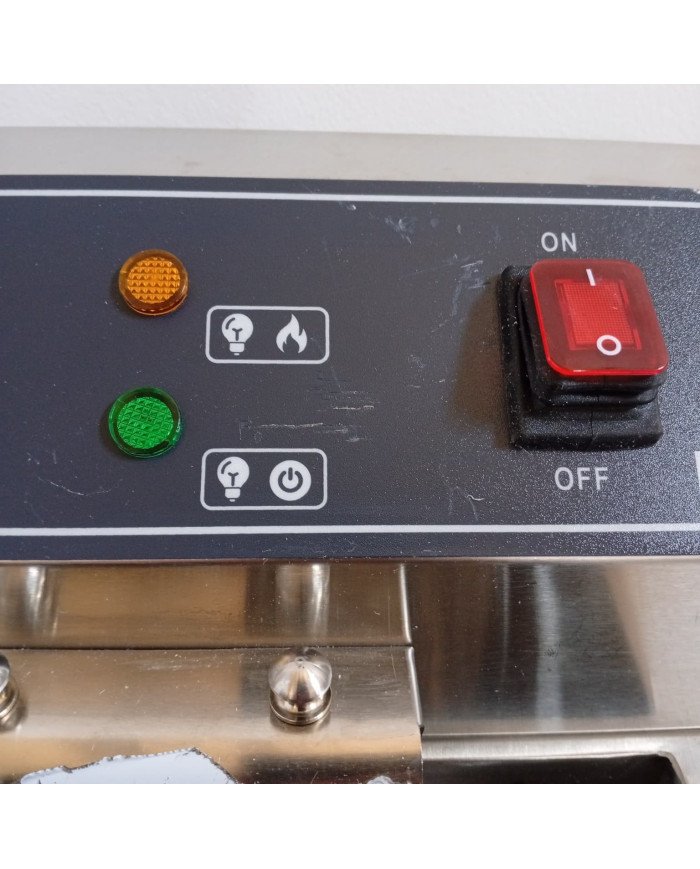 81. Freidora Industrial Eléctrica Doble 10+10 Litros con grifo Sobremesa (CC-76)