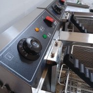 81. Freidora Industrial Eléctrica Doble 10+10 Litros con grifo Sobremesa (CC-76)