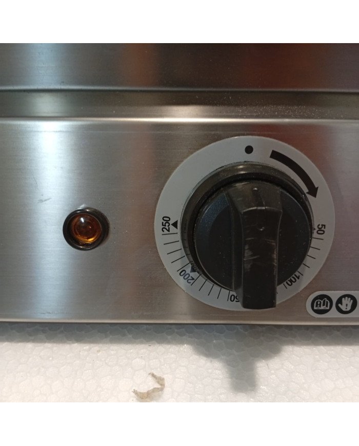 Grill a Gas Grande Sobremesa Romux 800mm | Equipamiento Industrial