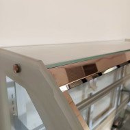 46. Vitrina Pastelera Expositora Refrigerada de Suelo 2 Estantes con Cristal Curvo Blanca 450 Litros Ventilada (FR-154)