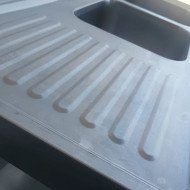 52. Fregadero con 2 Senos y Escurridor Izquierda con Estante 1400x600x850 mm Desmontable (AC-187)