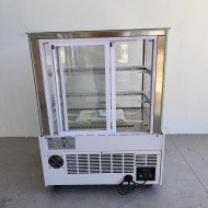 208. Vitrina Pastelera Expositora Refrigerada Cuadrada de Suelo 2 Estantes Blanca 300 Litros Ventilada (FR-20)