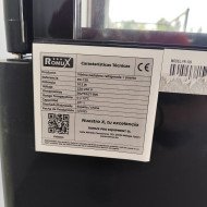 86. Vitrina Pastelera Expositora Refrigerada Vertical de Suelo 4 Estantes con 1 Puerta Negra 230 Litros Ventilada