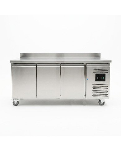 Bajo Mostrador de Congelacion 3 Puertas 180x70 Ventilado Cleiton
