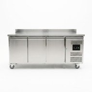 Bajo Mostrador de Congelacion 3 Puertas 180x70 Ventilado Cleiton