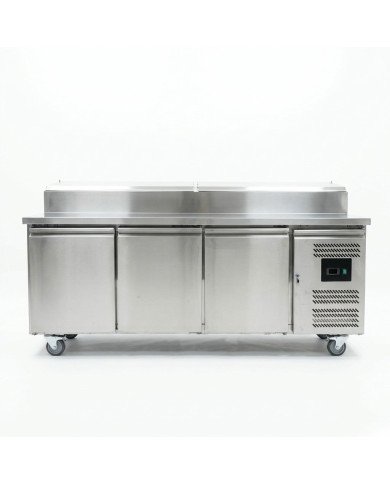 Mesa Ensaladera Refrigerada de 3 Puertas 202x80 cm para Cubetas GN con Tapa Abatible de Acero Cleiton | Hostelería