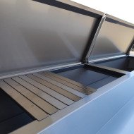 Mesa Ensaladera Refrigerada de 3 Puertas 202x80 cm para Cubetas GN con Tapa Abatible de Acero Cleiton | Hostelería
